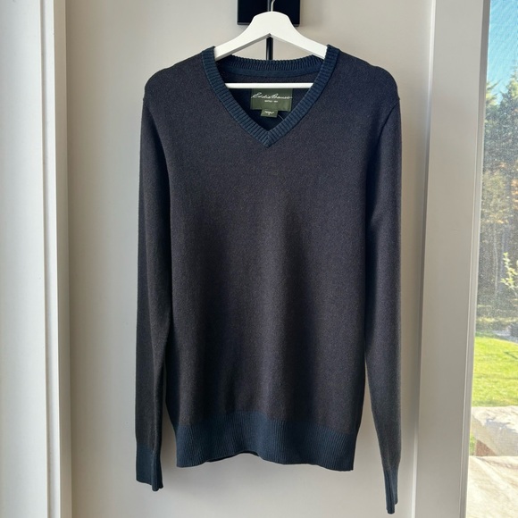 NWT - Men’s Eddie Bauer Cotton/Cashmere V-Neck Sweater - Picture 1 of 6